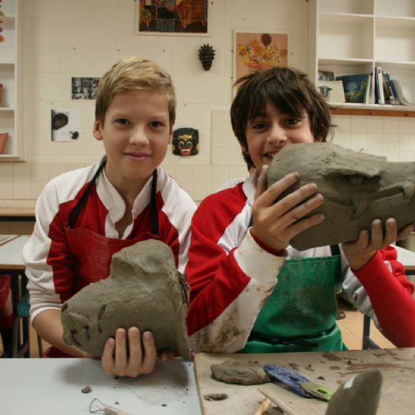 Year 8 Ceramics class